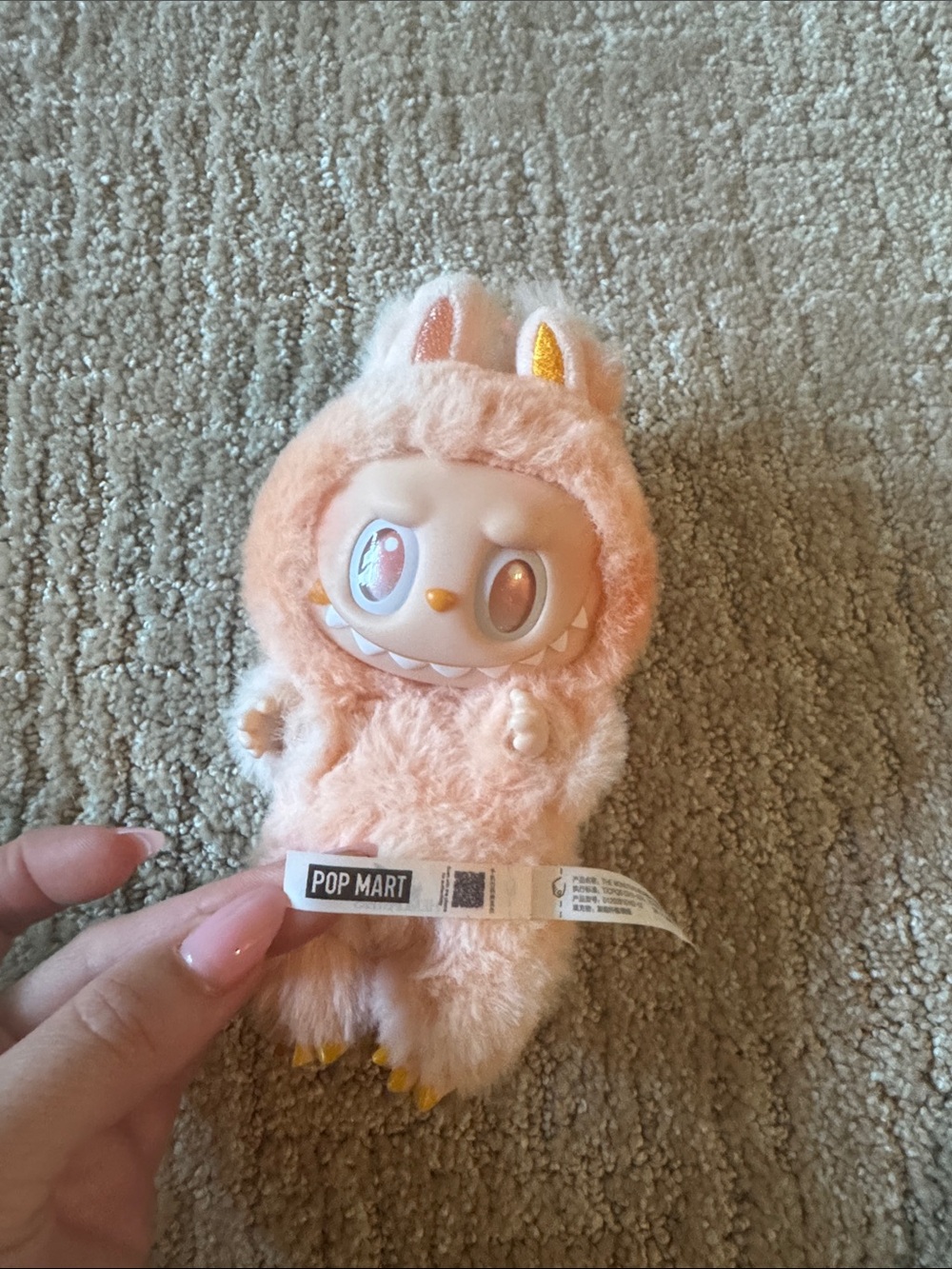 Labubu - Picture 2 of 3